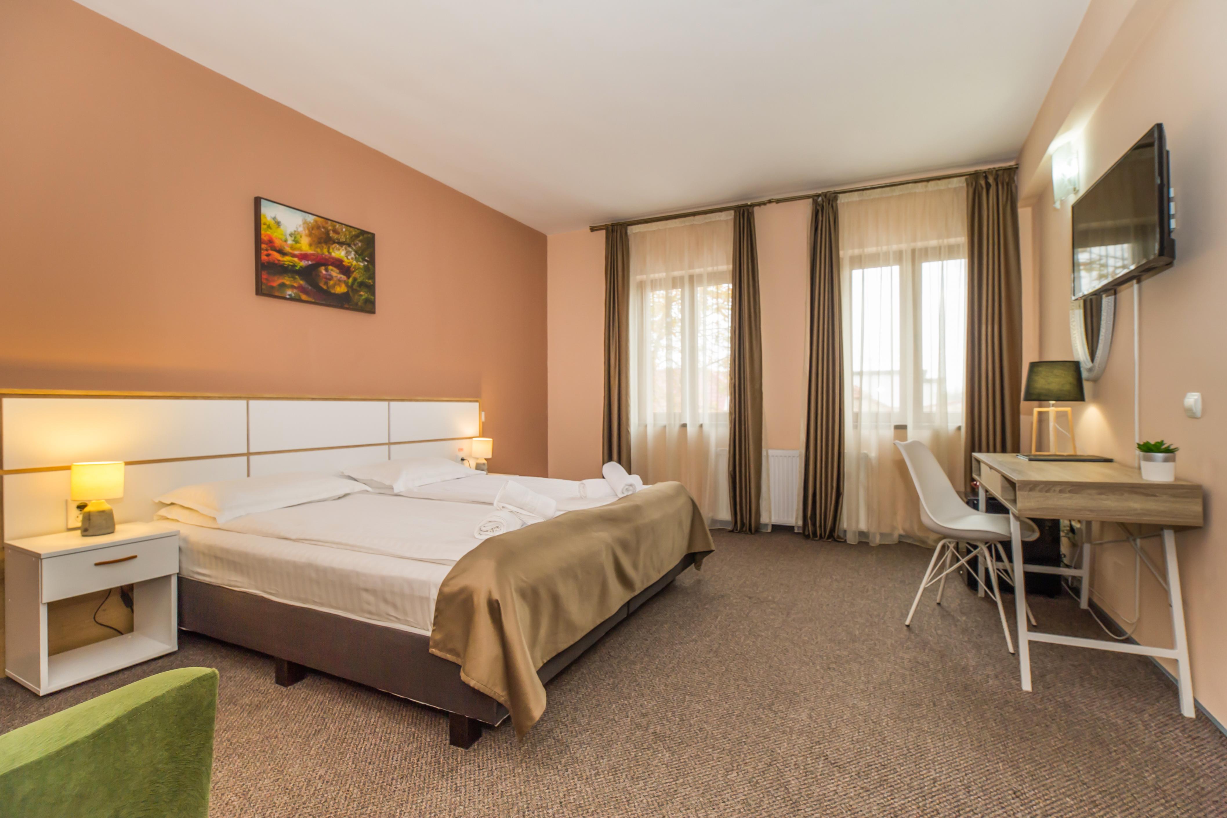 Long Street Hotel Braszów Zewnętrze zdjęcie