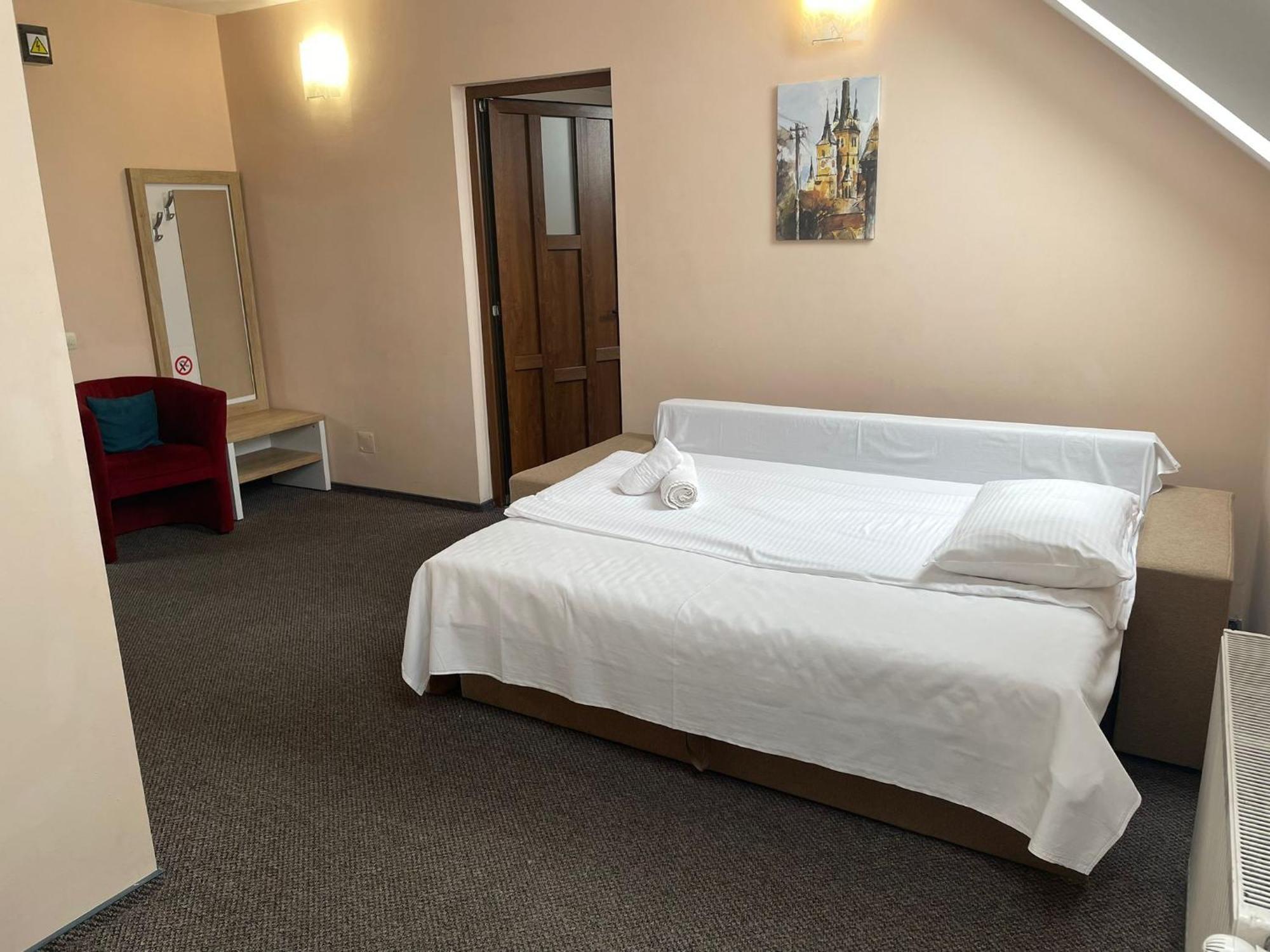 Long Street Hotel Braszów Pokój zdjęcie