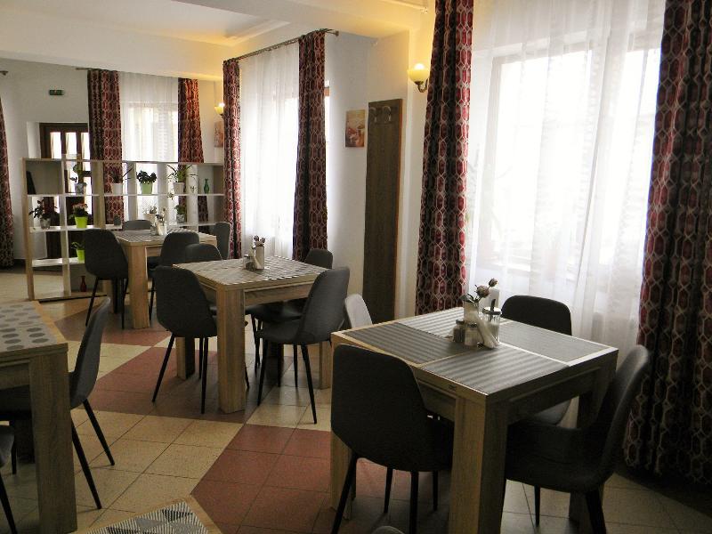 Long Street Hotel Braszów Zewnętrze zdjęcie