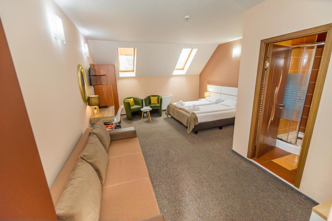 Long Street Hotel Braszów Zewnętrze zdjęcie